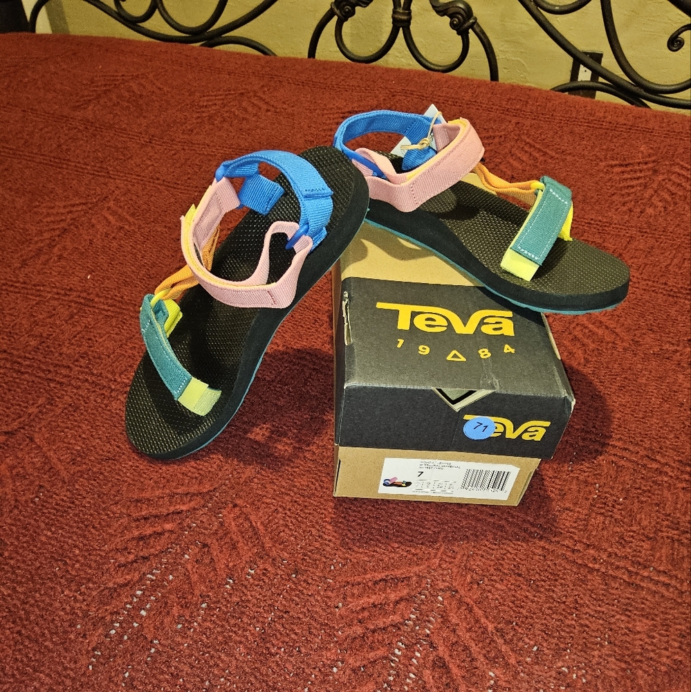 Teva Original Universal multicolor Sandals with Adjustable Straps